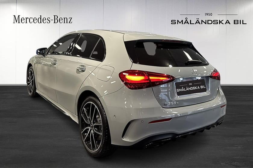 Bild 3 av Mercedes-Benz A 250 e