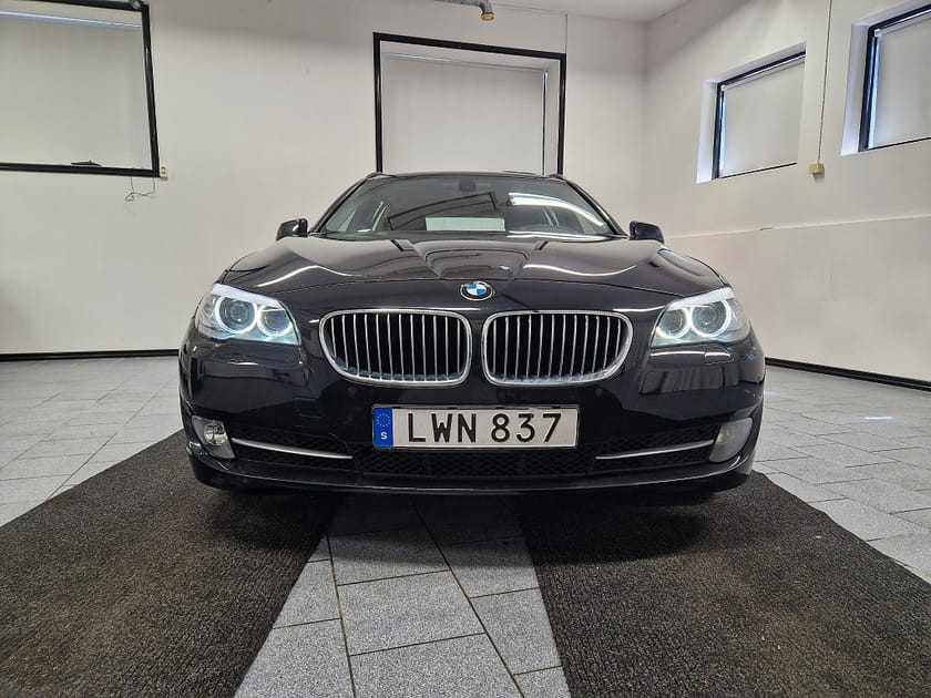 Bild 4 av BMW 5-serie 520d 184 hk Touring Steptronic Euro 5 Drag