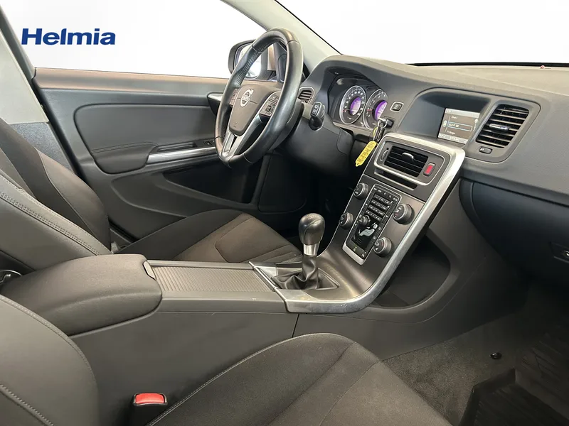 Bild 4 av 13 – Volvo V60 T3 Momentum