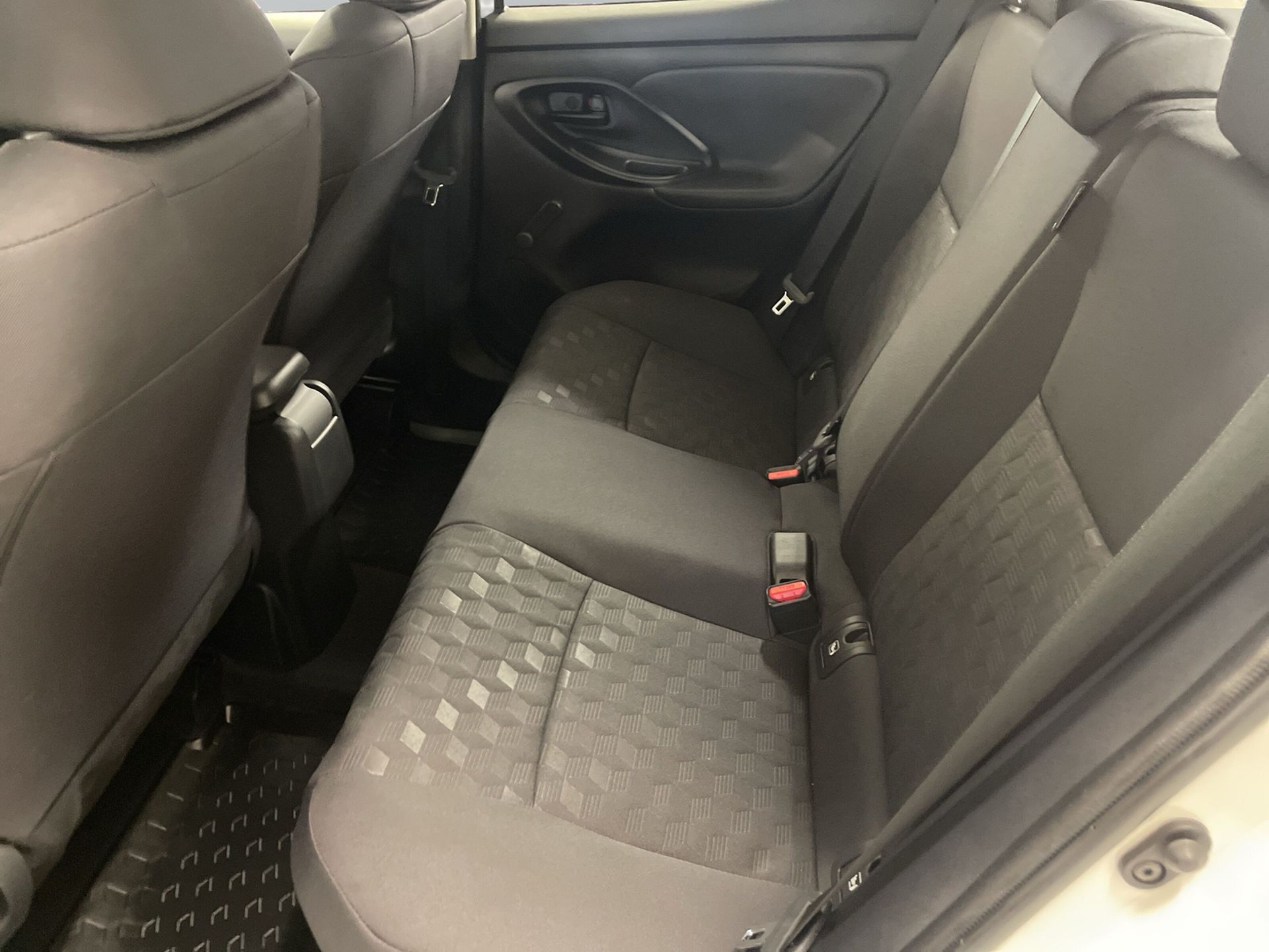 Toyota Yaris Hybrid 115 2024, bild 7/10