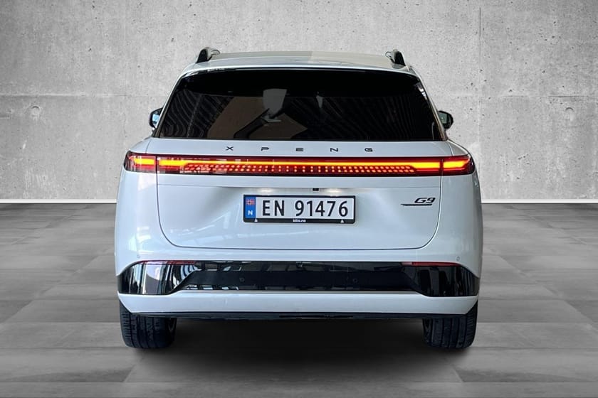 Bilde 4 av XPENG G9 Performance AWD Massaje Hengerfeste Luftfjæring ++
