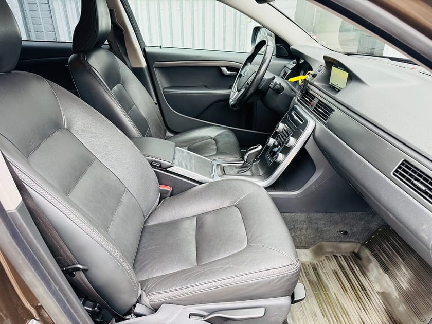 Bild 5 av Volvo XC70 D4 AWD 181HK CLASSIC SUMMUM / NAVI /  DRAG / VÄRMARE