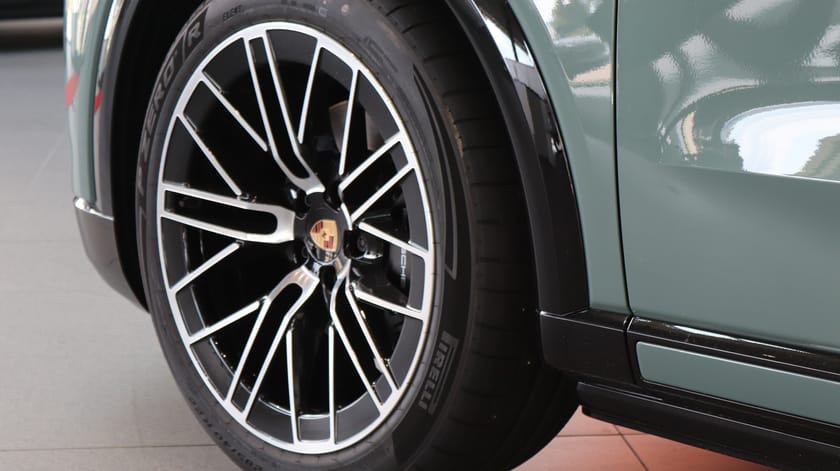 Bild 5 av Porsche Cayenne Electric 