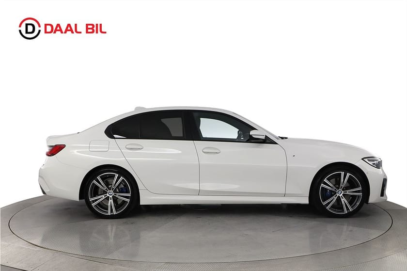 Bild 5 av BMW 330e xDrive Sedan 292HK M-SPORT COCKPIT KUPÉVÄRMARE P-SENS