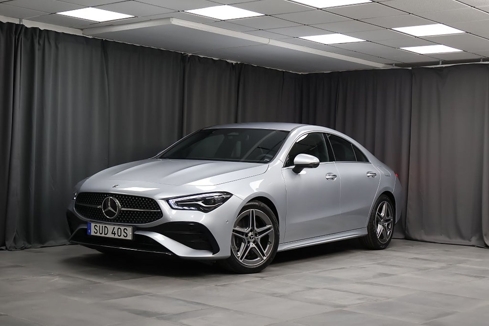 Mercedes-Benz CLA200