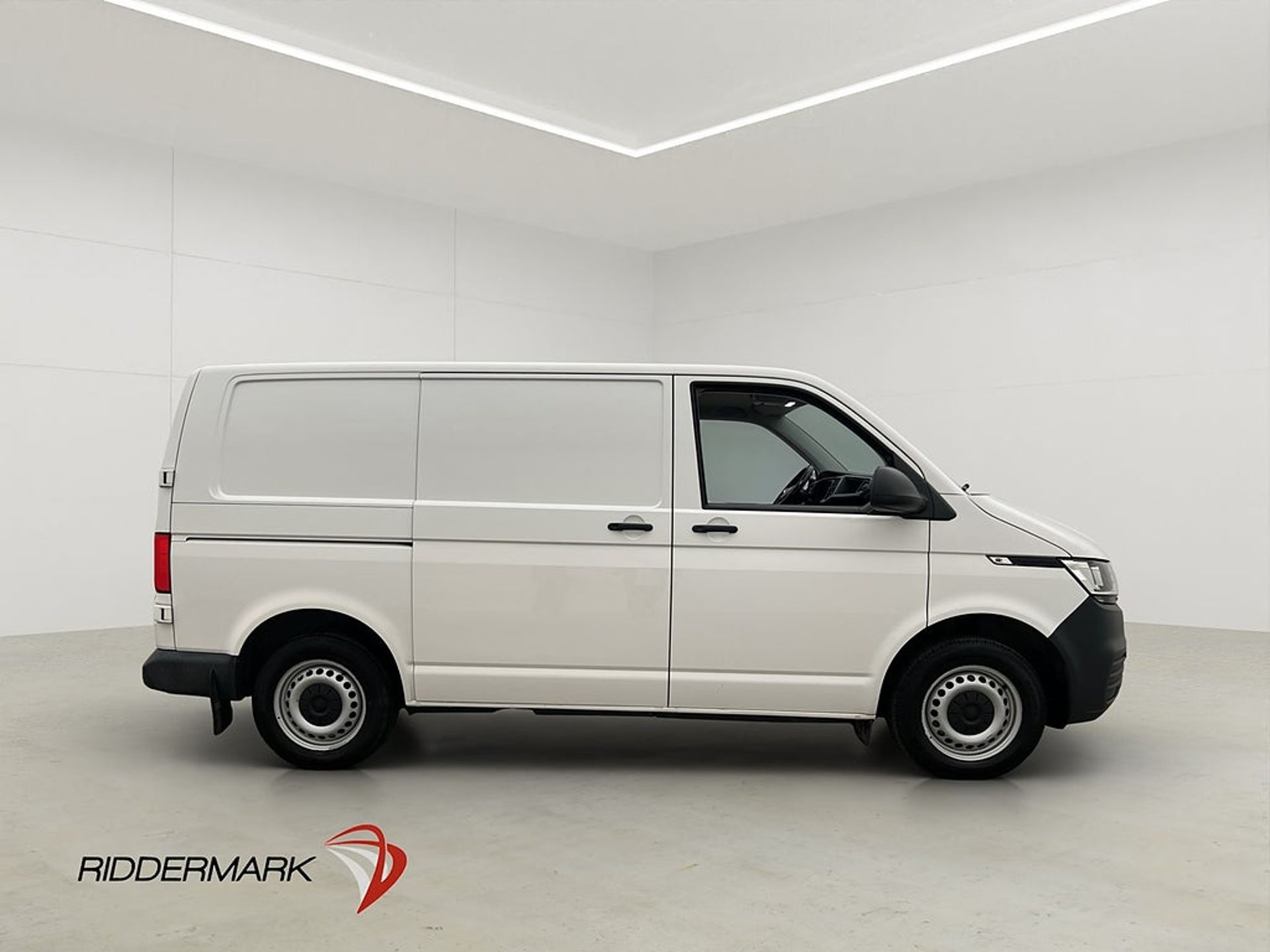 Volkswagen Transporter 2020, photo 2/10