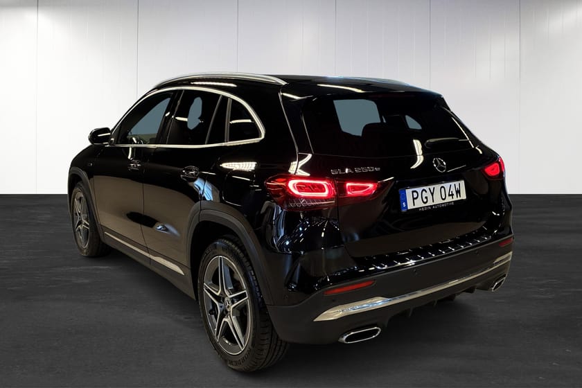 Bild 4 av Mercedes-Benz GLA 250 e 8G-DCT | AMG | Advancedpaket plus | Backkamera | Navi |
