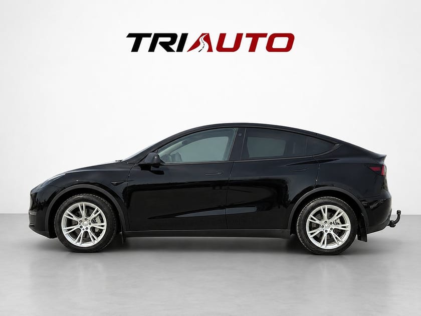 Bild 3 av Tesla Model Y Long Range AWD 514hk Premium Pano Värmepump