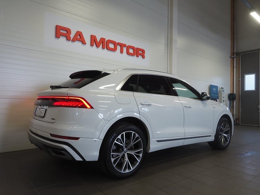 Bild 5 av Audi Q8 50 TDI quattro 286hk Q S-Line |B&O|Drag|360°|D-värm|Matrix|