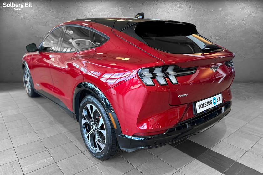 Bilde 5 av Ford Mustang Mach-E Long Range AWD LR 1-EIER/KROK(1500KG)/B&O/PANO/360