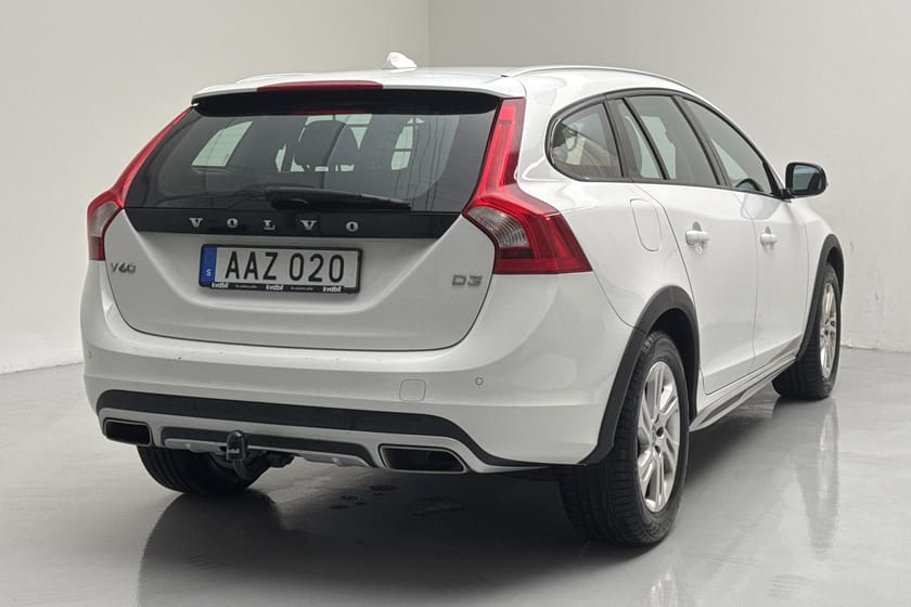Bild 3 av Volvo V60 Cross Country D3 (150hk) Momentum Värmare Drag
