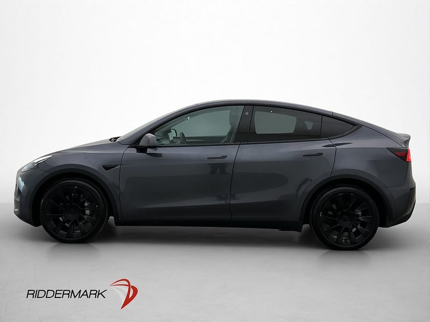 Bild 5 av Tesla Model Y Long Range AWD Pano Autopilot Sv-Såld