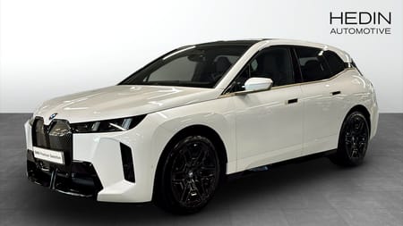 BMW iX xDrive60
