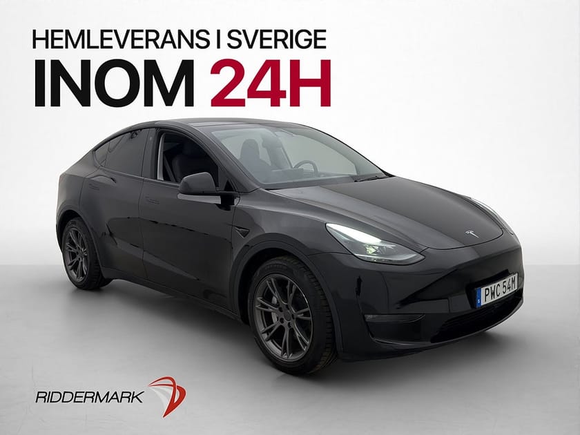 Bild 1 av Tesla Model Y Long Range AWD Svensksåld Panorama MOMS Drag