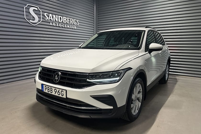 Bild 1 av Volkswagen Tiguan 2.0 TDI 4Motion Base Backkamera Navi Värmare Drag Eu6