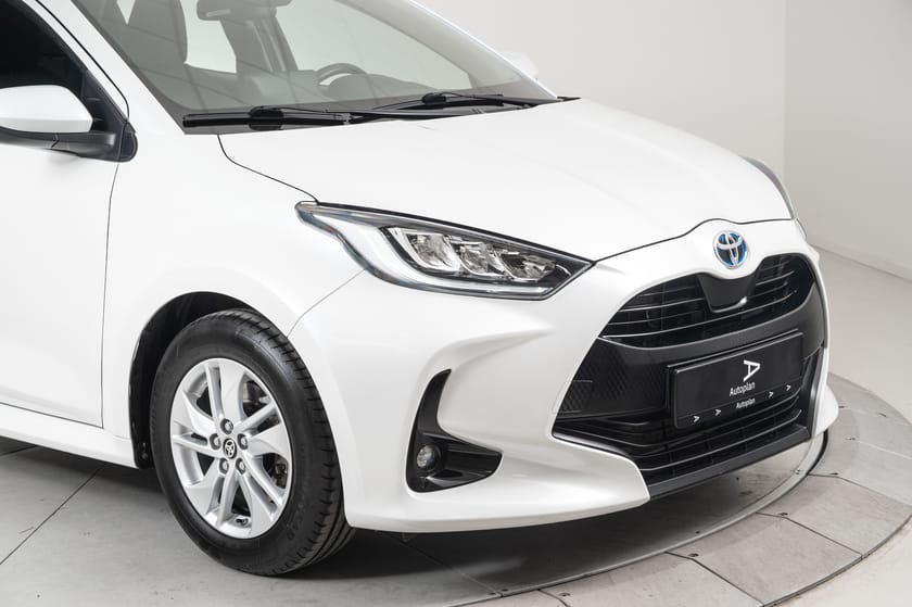 Bilde 3 av Toyota Yaris Hybrid 1,5 Active ACC/Kamera/DAB/BT