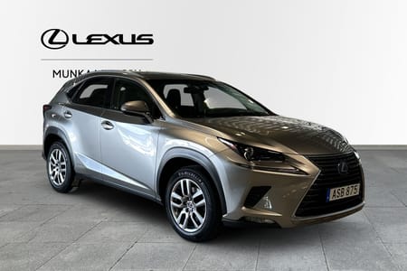 Lexus NX 300h AWD Executive v-hjul