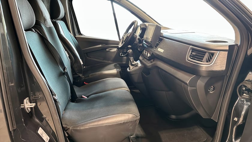 Bild 3 av Renault Trafic Skåpbil L2H1 DCI 170Hk EDC