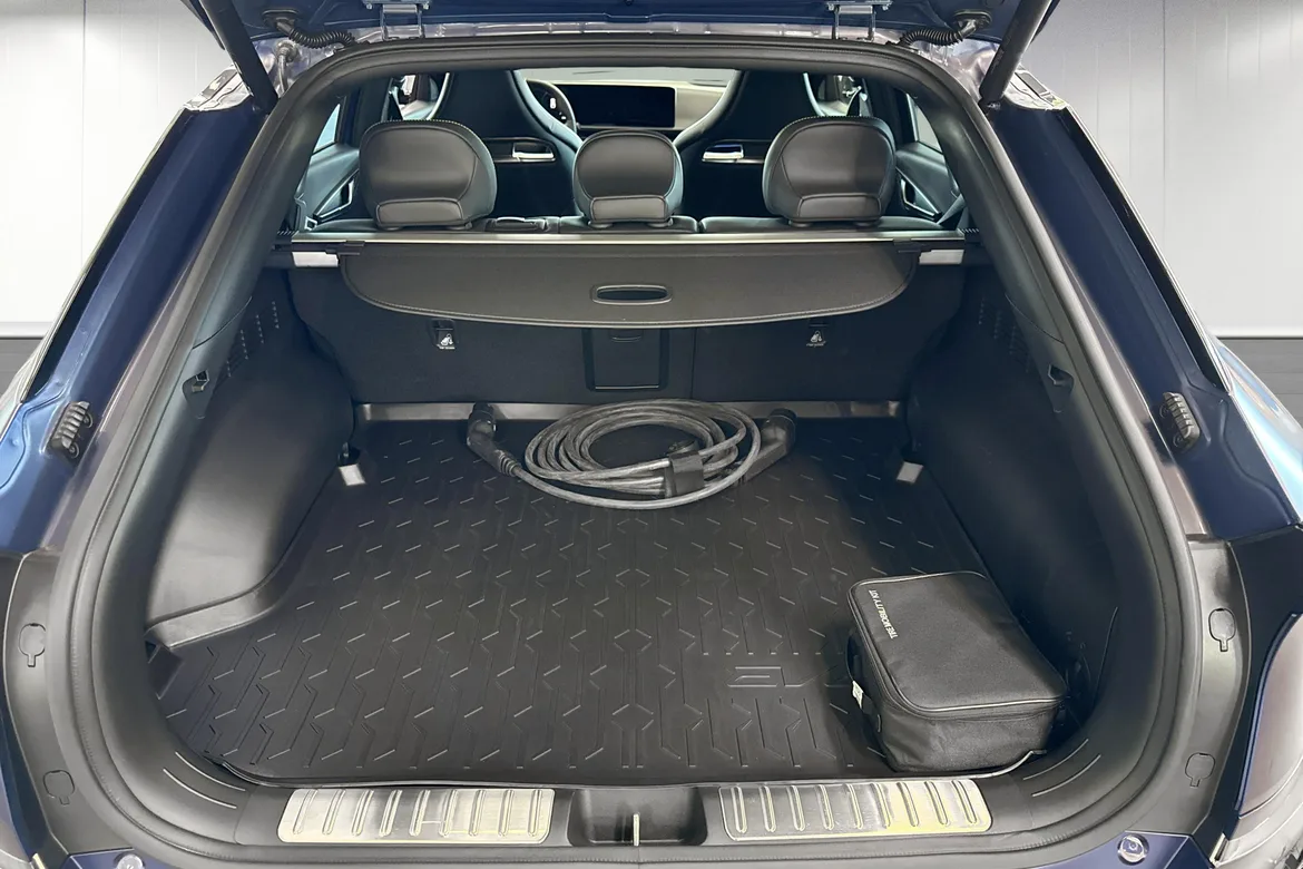 picture of a car