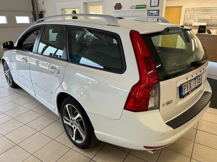 Bild 2 av Volvo V50 D3 Geartronic Momentum Euro 5 - Automat