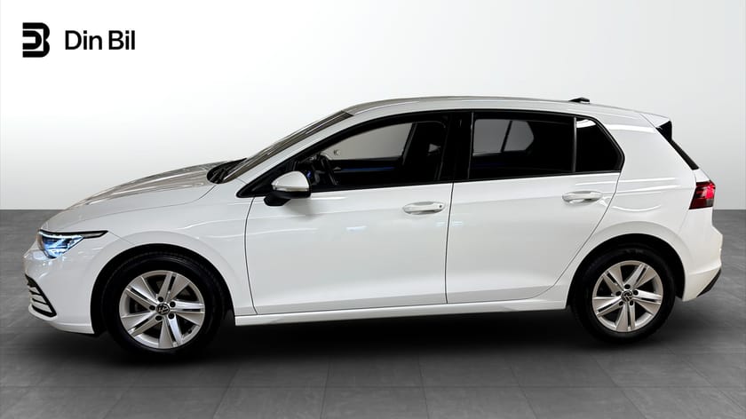 Bild 2 av Volkswagen Golf 1.0 TSI 110 6 vxl/tonade rutor/sensorer/lane assis