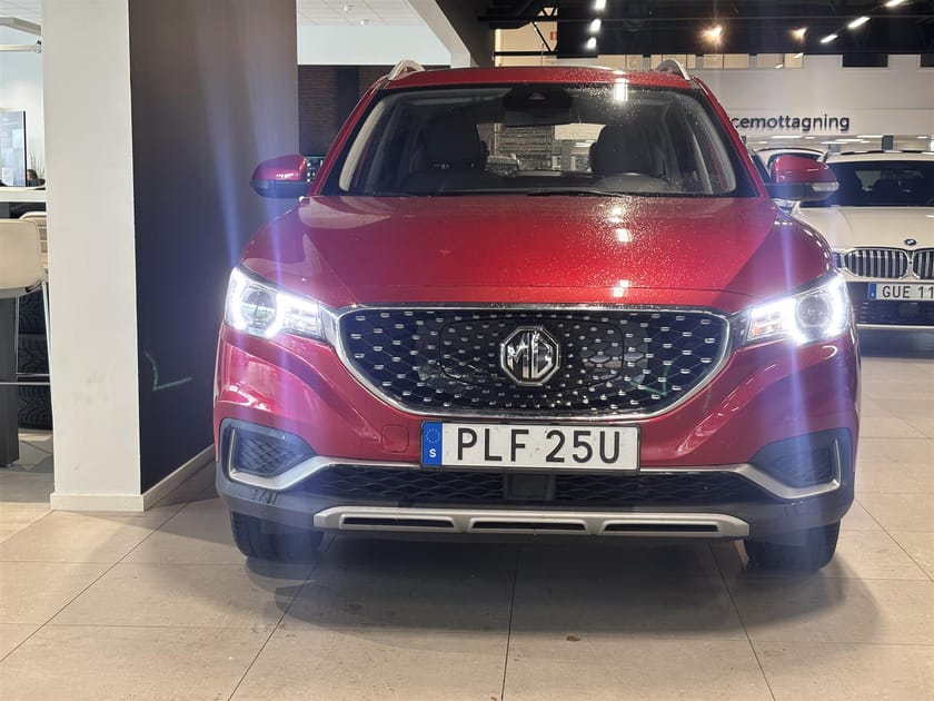 Bild 2 av MG ZS EV 45kWh Luxury Panorama Backkamera 263km Wltp Ccs Laddning