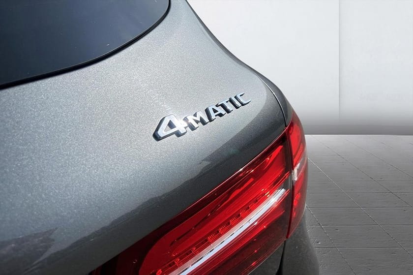 Bild 4 av Mercedes-Benz GLC 220 d 4MATIC 4M AMG Line Drag Pano Läder Navi 170hk