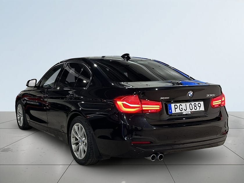 Bild 5 av BMW 330i xDrive Sedan