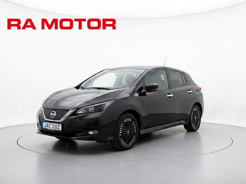 Bild 1 av Nissan Leaf Tekna | 40kWh | 360° | Bose | Värmepump | Navi | Moms