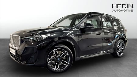 BMW iX1 xDrive30