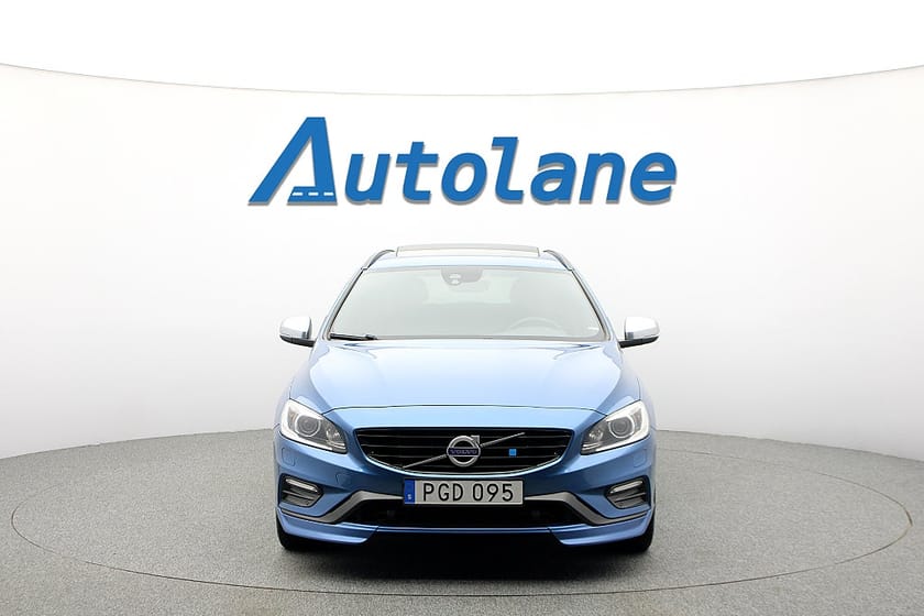 Bild 3 av Volvo V60 D5 Polestar Optimering R-Design Taklucka, H/K, 233hk