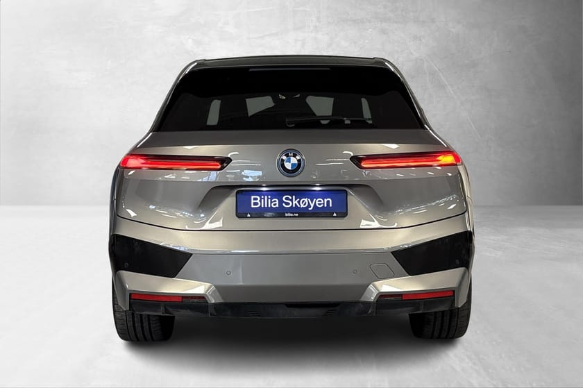 Bilde 3 av BMW iX xDrive40