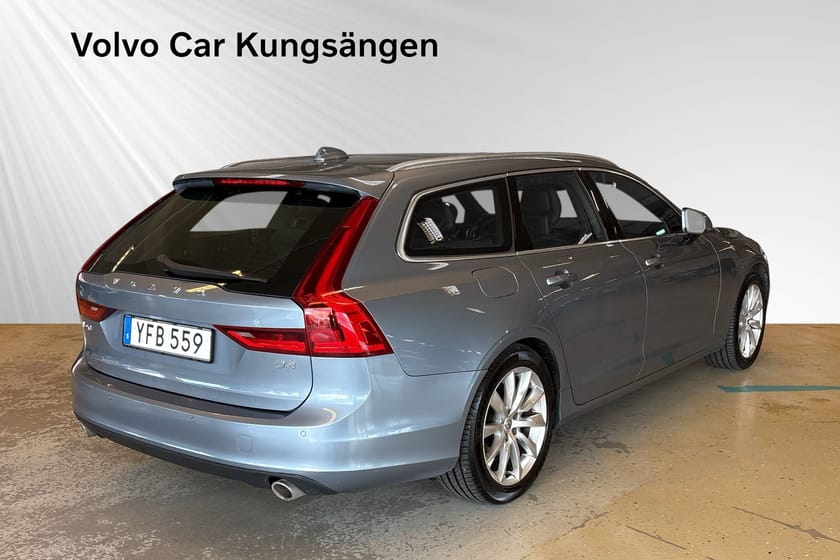 Bild 5 av Volvo V90 D4 Momentum Intro DRAG/PANO/CARPLAY