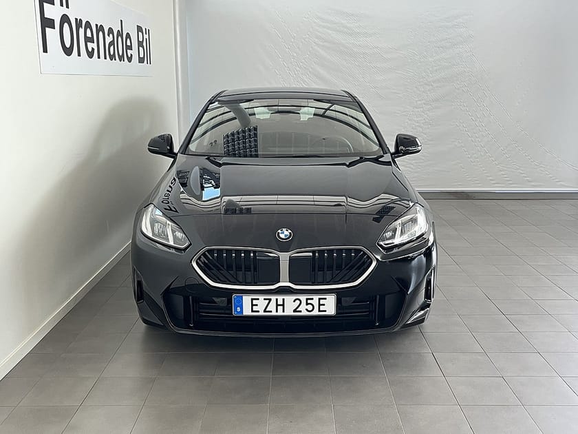 Bild 2 av BMW 120 PRIVATLEASING fr. 3.345 kr/mån Auto 17" Rattvärme