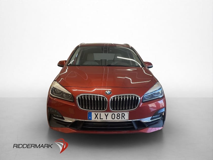 Bild 2 av BMW 220d xDrive Gran Tourer 220 GT 190hk Luxury Line 7-sits Pano H/K Skinn
