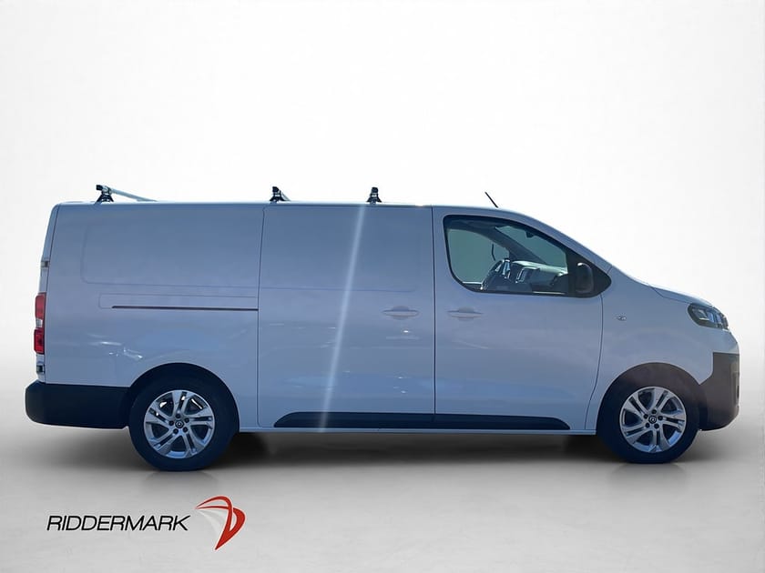 Bild 2 av Opel Vivaro-e Skåpbil L3 136hk B-Kamera 3-Sits Dragkrok CARPLAY MOMS