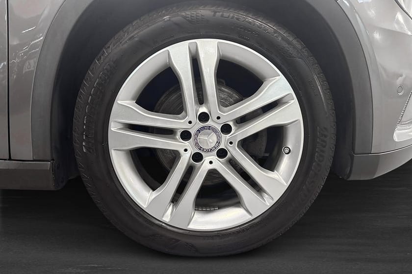 Bild 5 av Mercedes-Benz GLA 200 CDI 200D Urban Line 7G-DCT  Euro 6