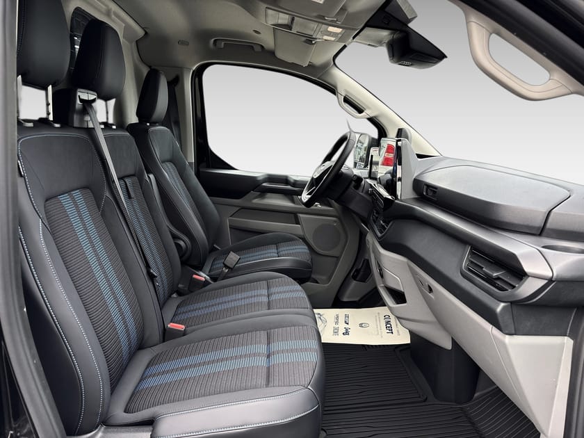 Bild 4 av Ford E-Transit Custom 340 AWD E-Custom Skåp El 160kW Sport 340L