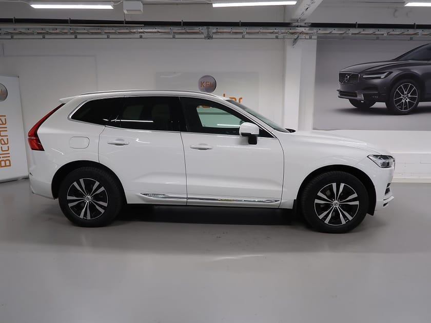 Bild 5 av Volvo XC60 Recharge T6 AWD V-Däck ingår Drag-Kamera-Navi-Pano-BLIS