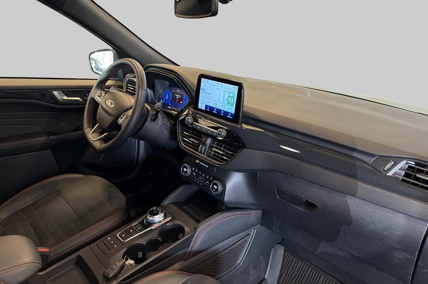Bild 4 av Ford Kuga Plug-In Hybrid ST-Line X B&O Kamera Drag