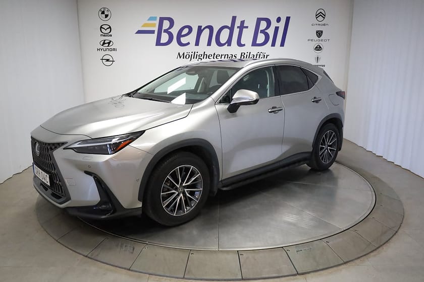 Bild 4 av Lexus NX 450h+ Plug-In Executive Teknikpaket Taklucka
