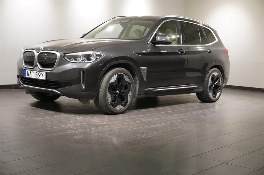 Bild 1 av BMW iX3 Charged Plus Drag Ad-Led H K DAP HUD