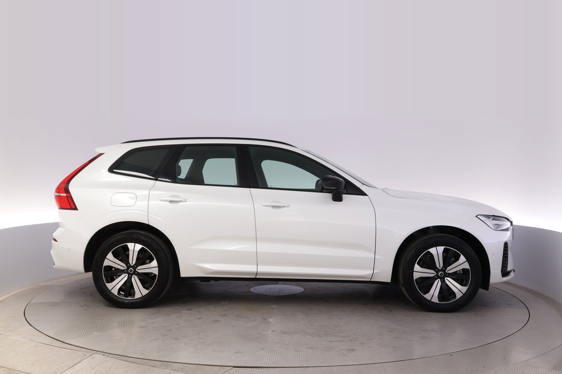 Volvo XC60 T6 Plus Dark Edition 360 2025, kuva 5/10
