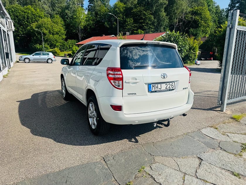 Bild 4 av Toyota RAV4 2.0 VVT-i 158HK 4x4 / DRAG