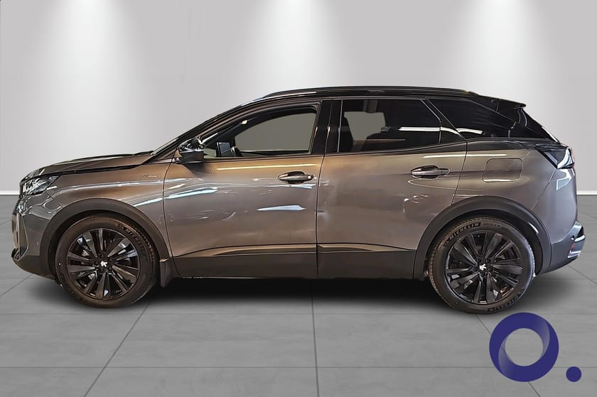 Bilde 2 av Peugeot 3008 HYBRID4 300 GT PHEV hk, 4x4, Black Edition, Adaptiv cruise