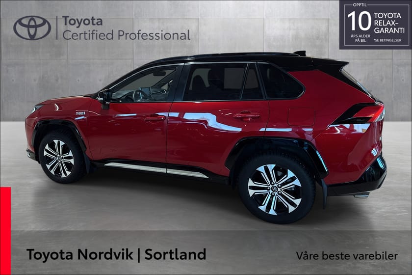 Bilde 2 av Toyota RAV4 Plug-in Hybrid Executive | H.Feste | Panorama