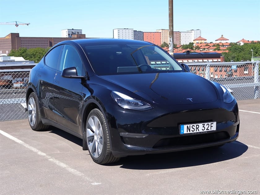 Bild 2 av Tesla Model Y Long Range AWD 80.5 kWh 514hk