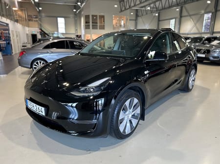 Tesla Model Y Long Range AWD 514hk / Drag / Moms