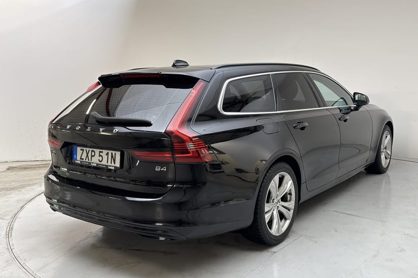 Bild 3 av Volvo V90 B4 Diesel (190hk) Core Läder Backkamera