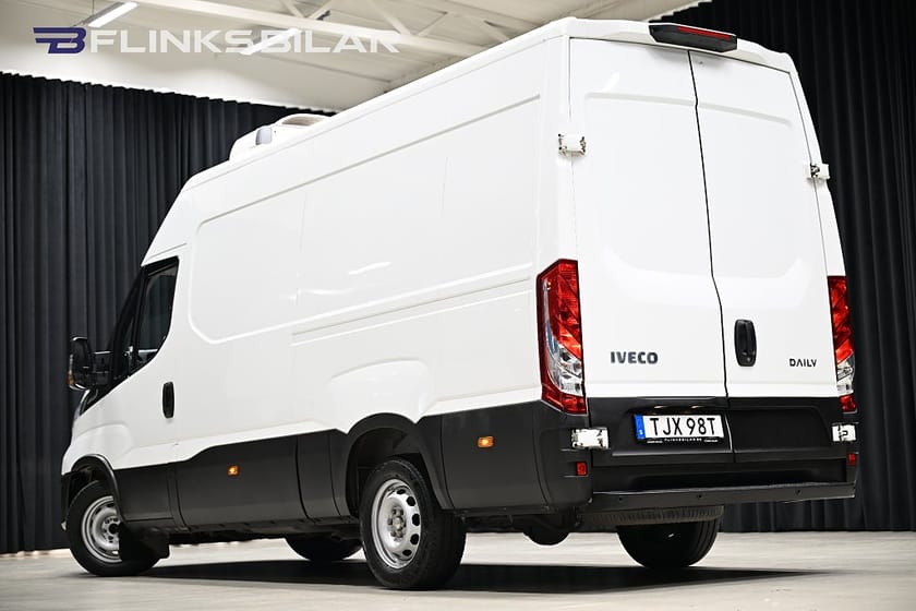 Bild 3 av Iveco Daily 35-140 Van 2.3 JTD 136HK Automat|Kylbil|Lågmil|Nattkyla|Leasbar